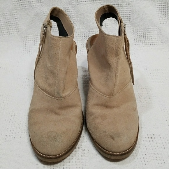 DV by Dolce Vita Jentry Suede Open Heel Booties 7 - Picture 2 of 8